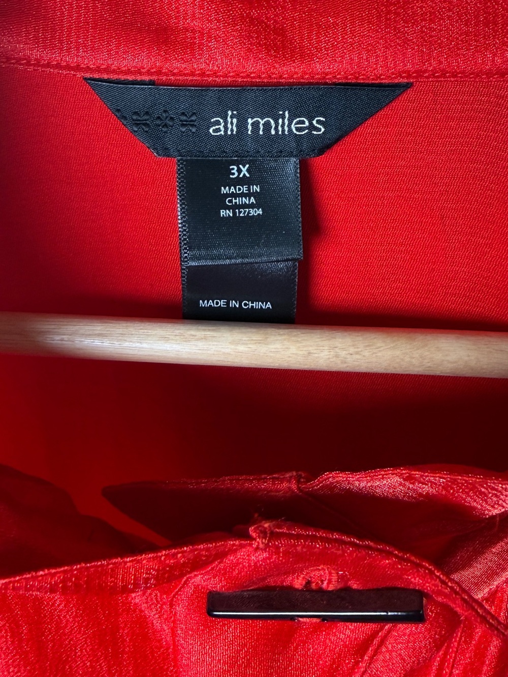 ALI MILES | Red Shiny Asymmetric Hem Tunic Top Toggle Closure Artsy Lagenlook L - Picture 3 of 5